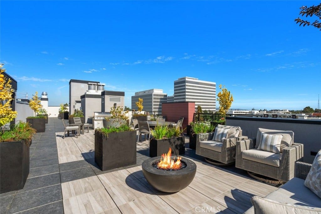 150 S Oak Knoll Avenue, #205, Pasadena, CA 91101 150 S Oak Knoll Avenue, #205, Pasadena, CA 91101