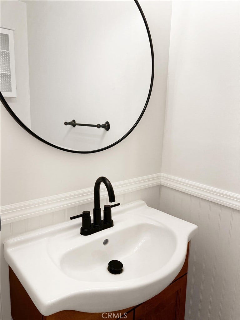 615 Fischer Street, #1, Glendale, CA 91205 Bedroom #1 ensuite bathroom