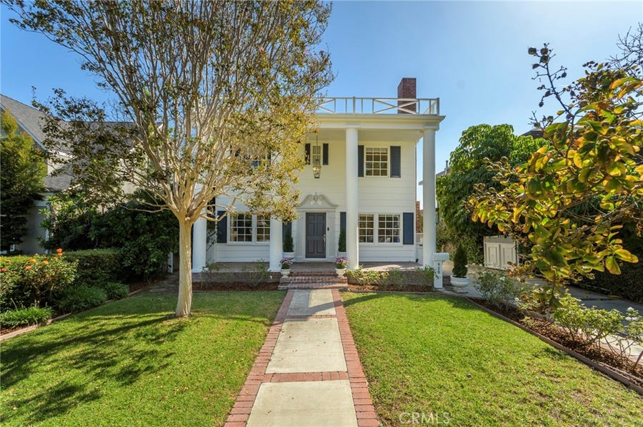 Property photo for 920 S Victoria Avenue, Los Angeles, CA