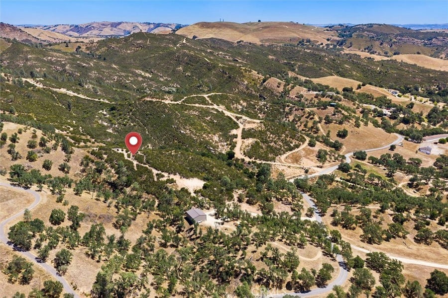 Property photo for 6240 Nacimiento Shores Road, Lake Nacimiento, CA