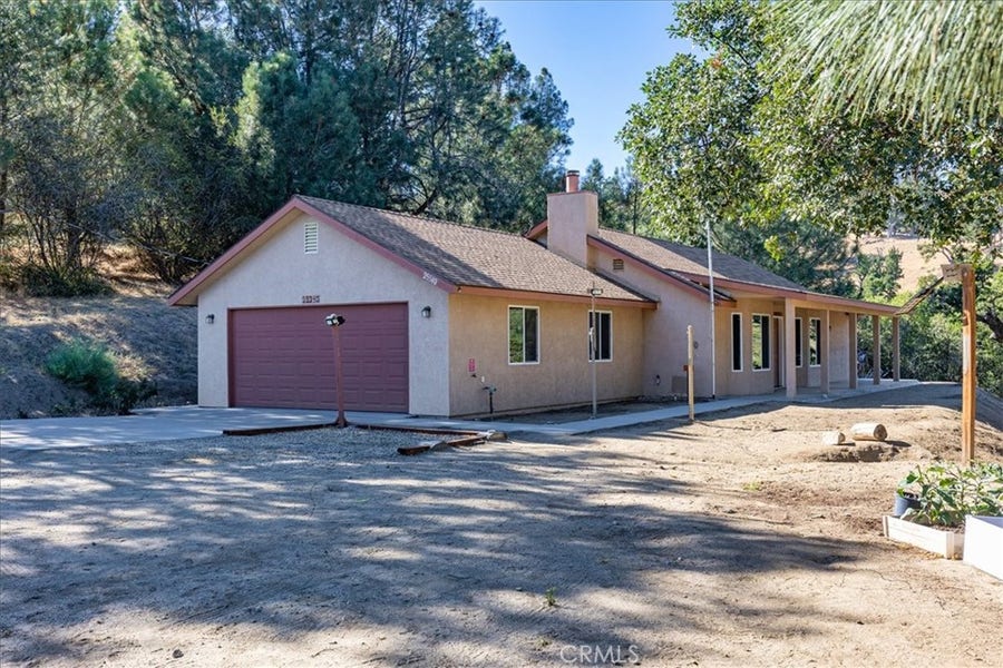 Property photo for 25340 Deertrail, Tehachapi, CA