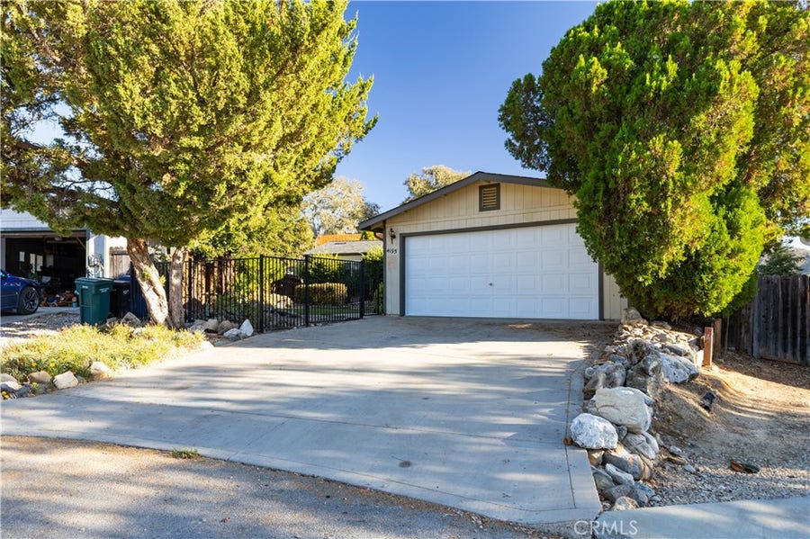 Property photo for 4195 Hackney Way, Paso Robles, CA