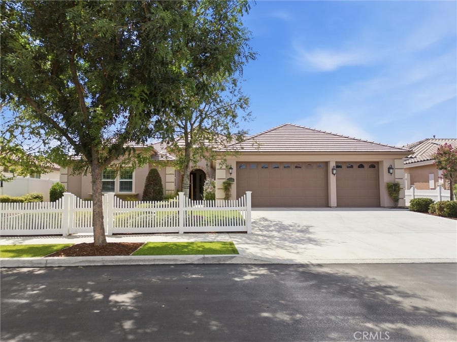 Property photo for 2909 Mandalay Place, Bakersfield, CA