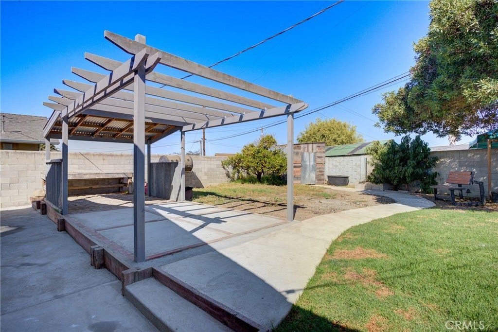 2053 Lockwood, Santa Maria, CA 93455 Backyard