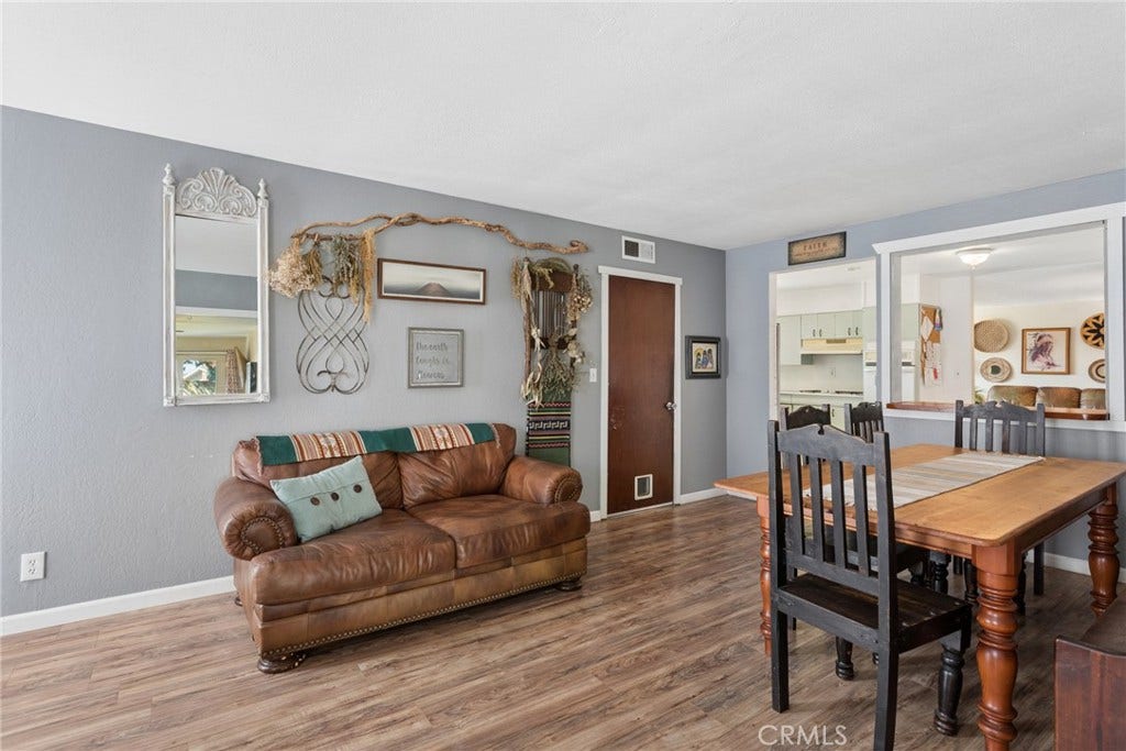 2053 Lockwood, Santa Maria, CA 93455 Dining/family room