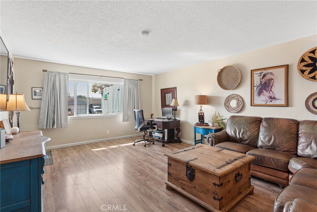 2053 Lockwood, Santa Maria, CA 93455 Living room
