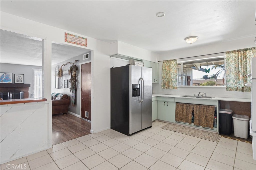 2053 Lockwood, Santa Maria, CA 93455 Kitchen