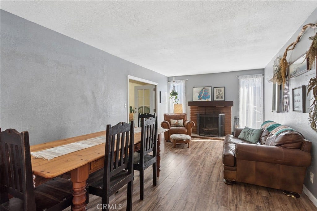 2053 Lockwood, Santa Maria, CA 93455 Dining/family room