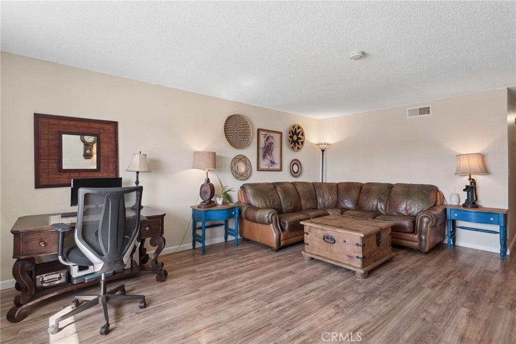 2053 Lockwood, Santa Maria, CA 93455 Living room