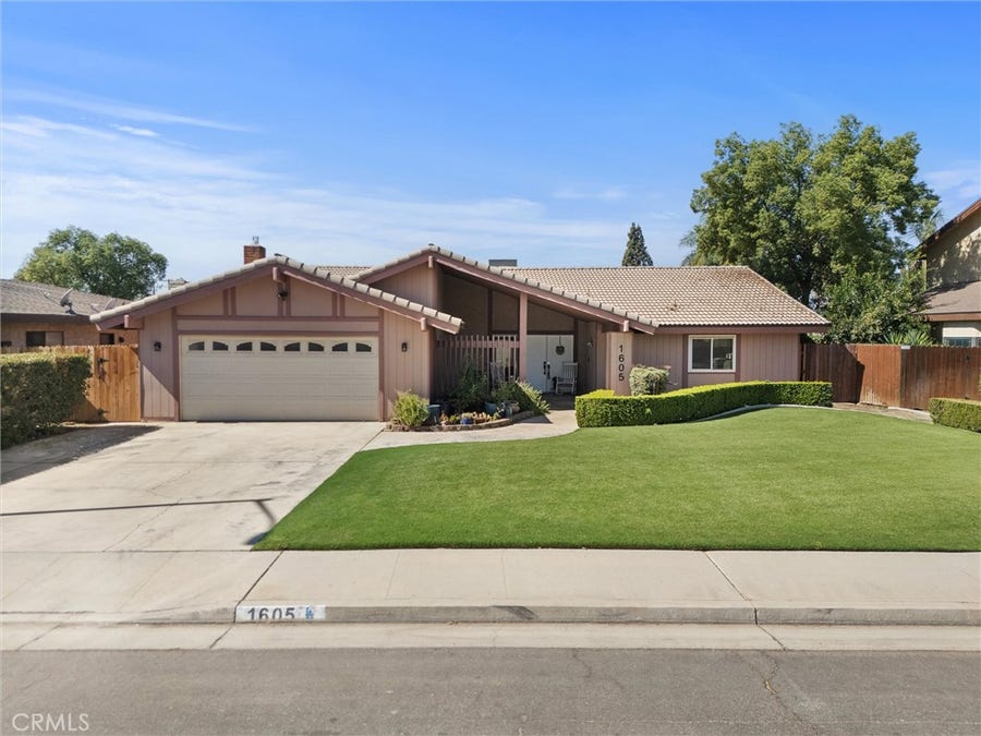 Property photo for 1605 Westbourne Way, Bakersfield, CA