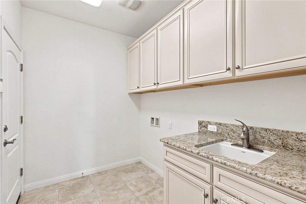 3113 Barrowby, Bakersfield, CA 93311 3113 Barrowby, Bakersfield, CA 93311