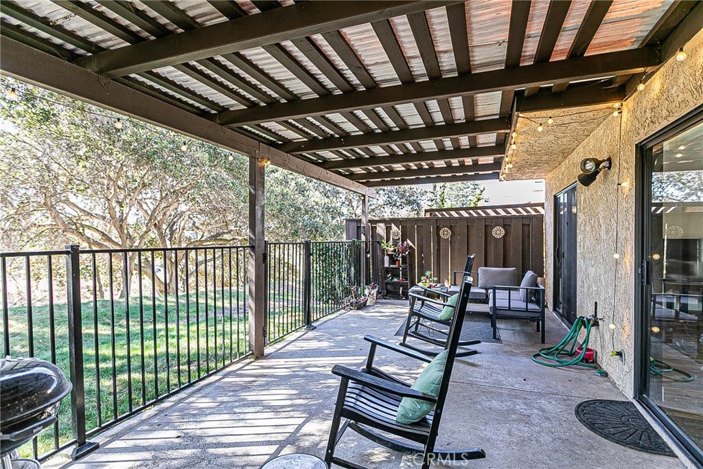 1124 Via Mavis, Santa Maria, CA 93455 1124 Via Mavis, Santa Maria, CA 93455
