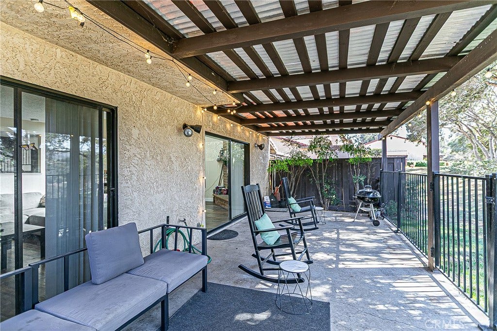 1124 Via Mavis, Santa Maria, CA 93455 1124 Via Mavis, Santa Maria, CA 93455