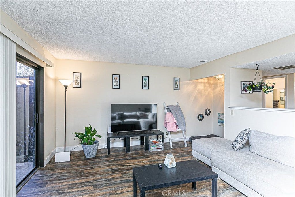 1124 Via Mavis, Santa Maria, CA 93455 1124 Via Mavis, Santa Maria, CA 93455