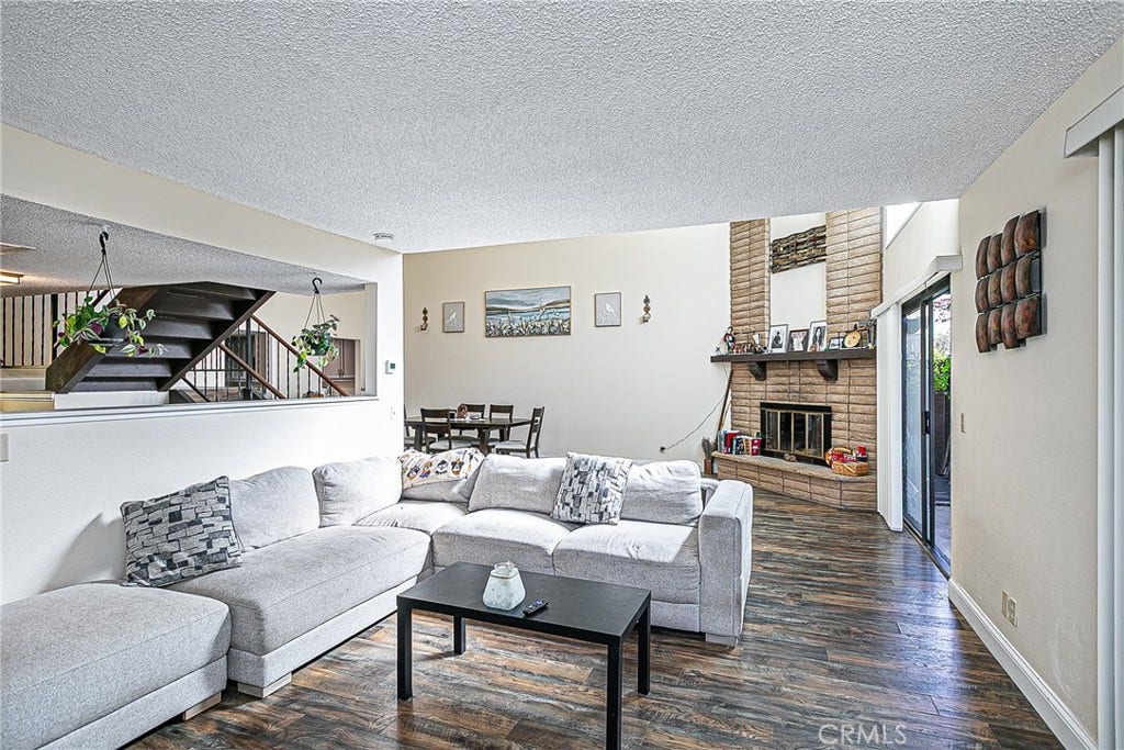 1124 Via Mavis, Santa Maria, CA 93455 1124 Via Mavis, Santa Maria, CA 93455