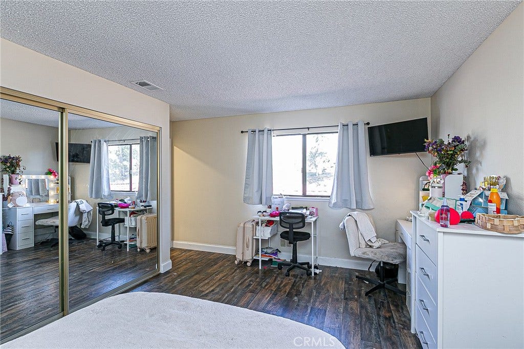 1124 Via Mavis, Santa Maria, CA 93455 1124 Via Mavis, Santa Maria, CA 93455