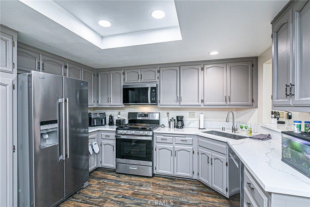 1124 Via Mavis, Santa Maria, CA 93455 1124 Via Mavis, Santa Maria, CA 93455