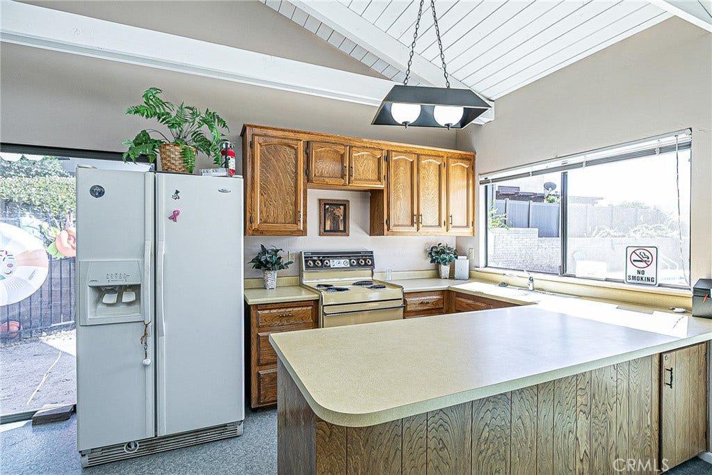 1124 Via Mavis, Santa Maria, CA 93455 1124 Via Mavis, Santa Maria, CA 93455