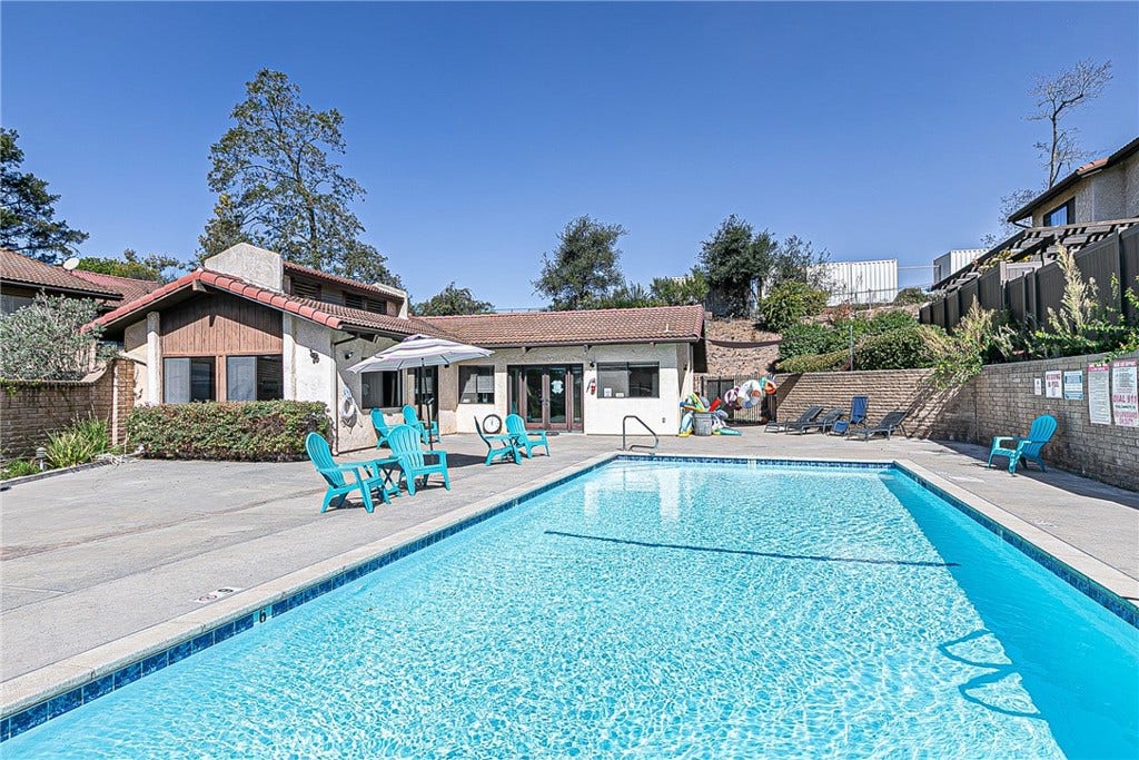 1124 Via Mavis, Santa Maria, CA 93455 1124 Via Mavis, Santa Maria, CA 93455