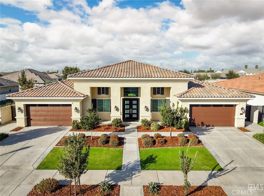 Property photo for 11520 Cloverfield, Bakersfield, CA