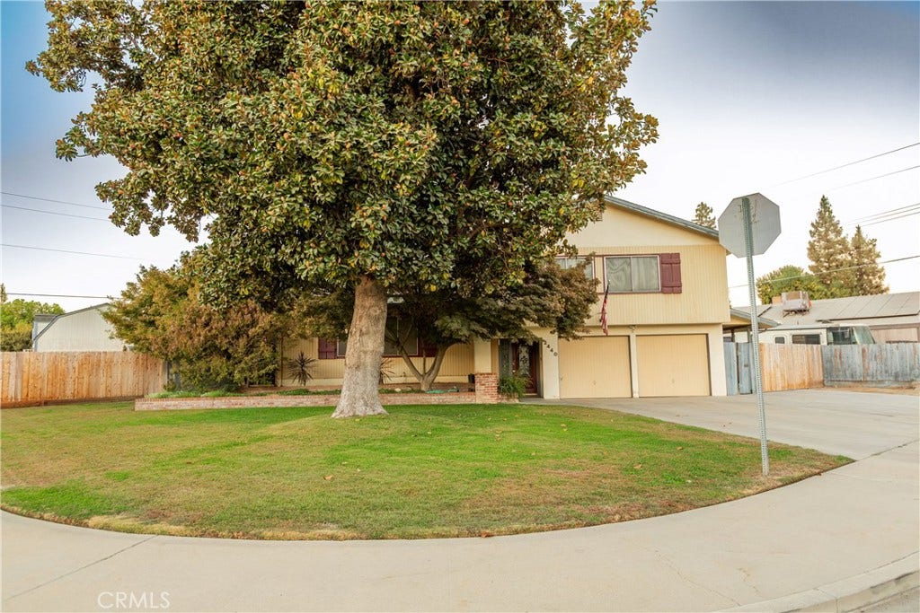 2440 E Howard, Visalia, CA 93292 2440 E Howard, Visalia, CA 93292