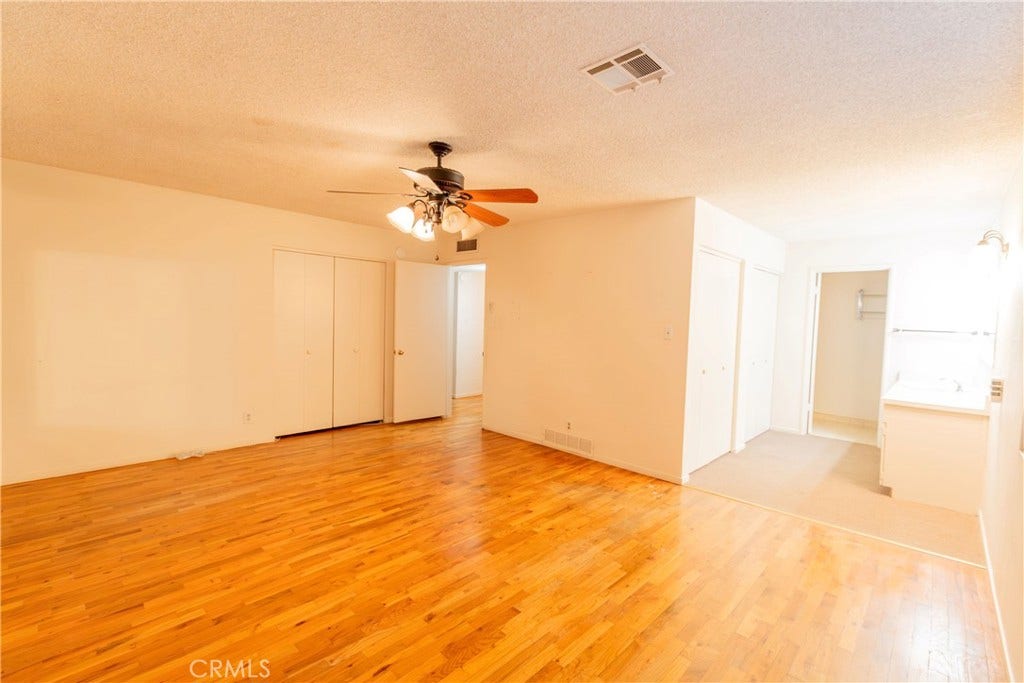 2440 E Howard, Visalia, CA 93292 2440 E Howard, Visalia, CA 93292