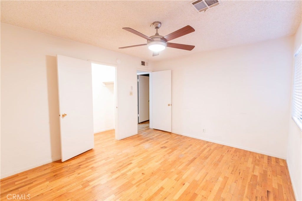 2440 E Howard, Visalia, CA 93292 2440 E Howard, Visalia, CA 93292