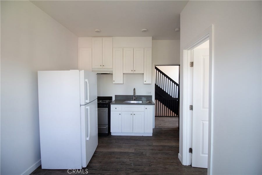Property photo for 1112 Elden Ave, #29, Los Angeles, CA
