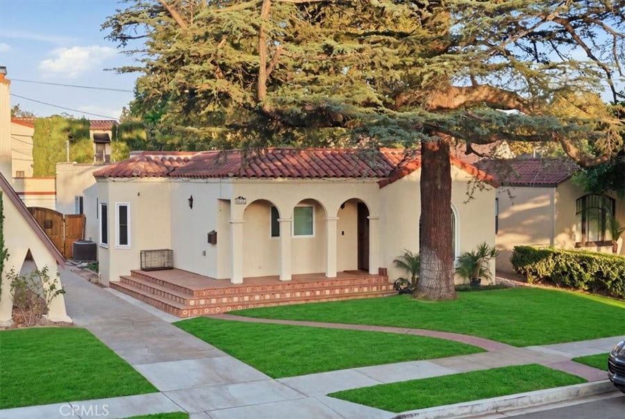 Property photo for 1004 N Everett, Glendale, CA