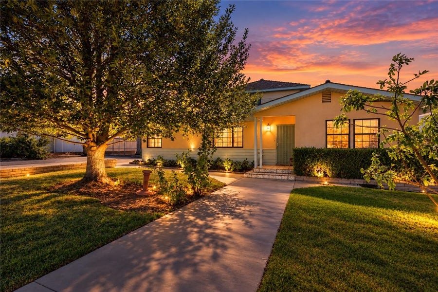 Property photo for 165 W Avenue L, Calimesa, CA