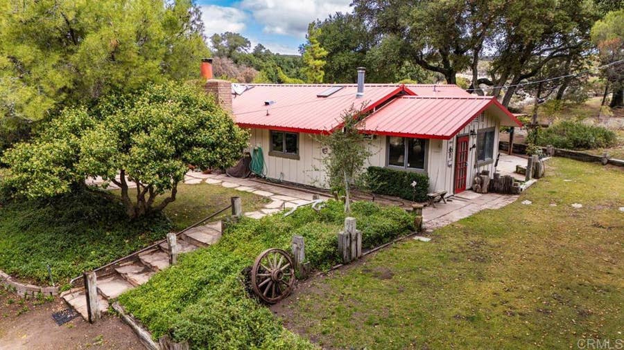 Property photo for 1088 Shasta Way, Boulevard, CA
