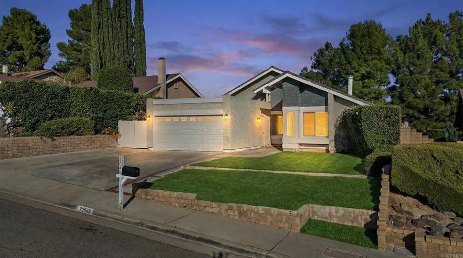 Property photo for 22945 Magnolia Glen Drive, Valencia, CA