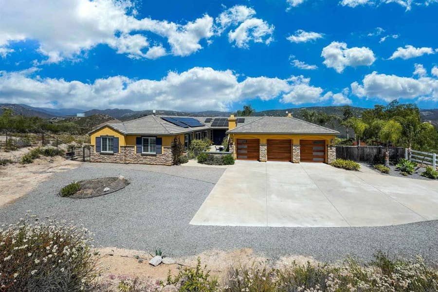 Property photo for 22963 Stokes Road, Ramona, CA