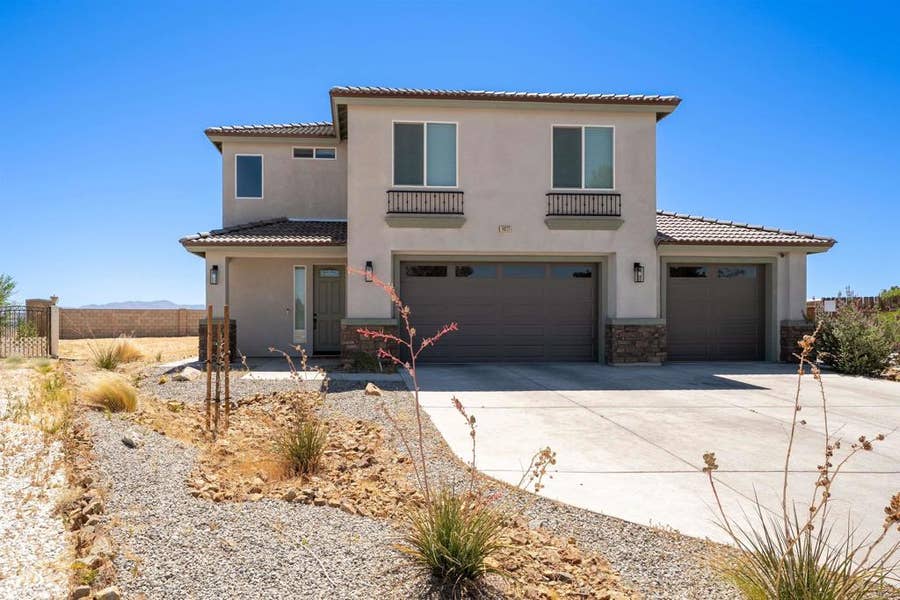 Property photo for 14277 Glenview Court, Victorville, CA