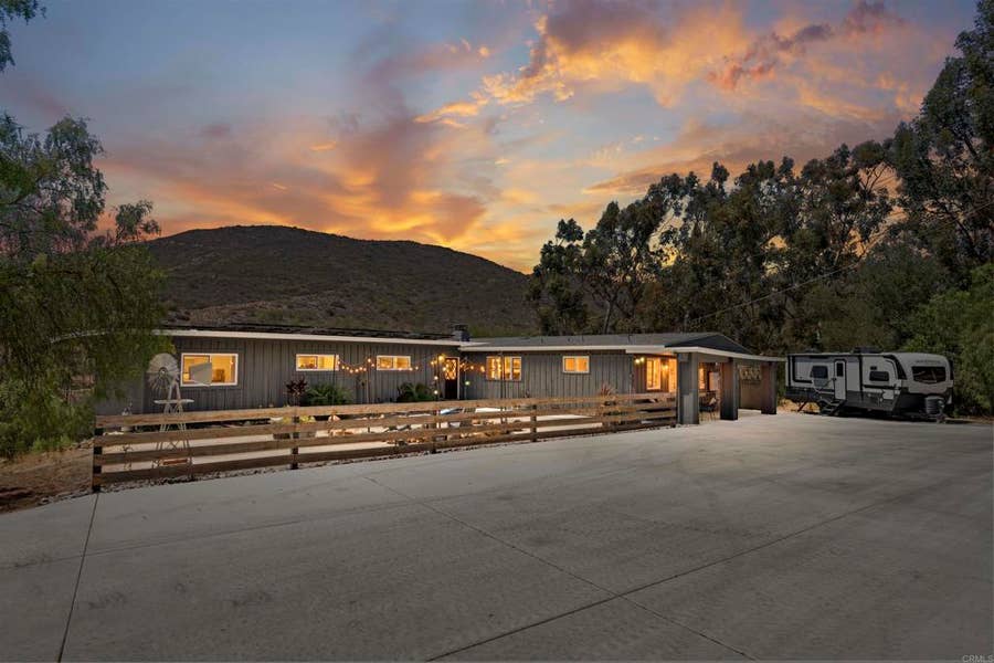 Property photo for 3268 Peg Leg Mine Rd, Jamul, CA
