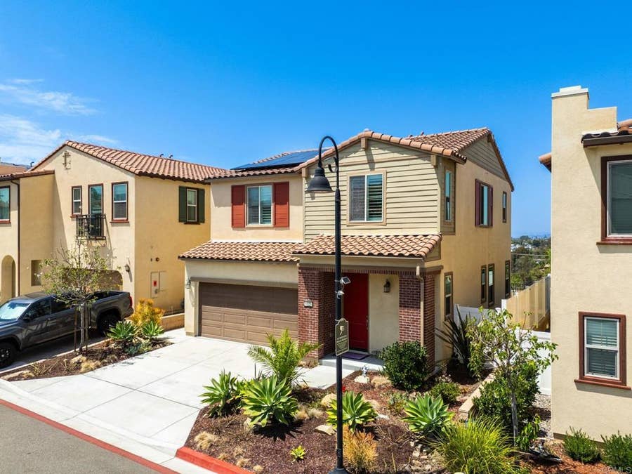 Property photo for 1525 Wildgrove Ave, Vista, CA