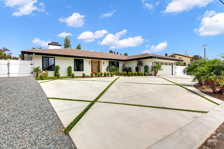 Property photo for 169 Via De Laurencio, Chula Vista, CA