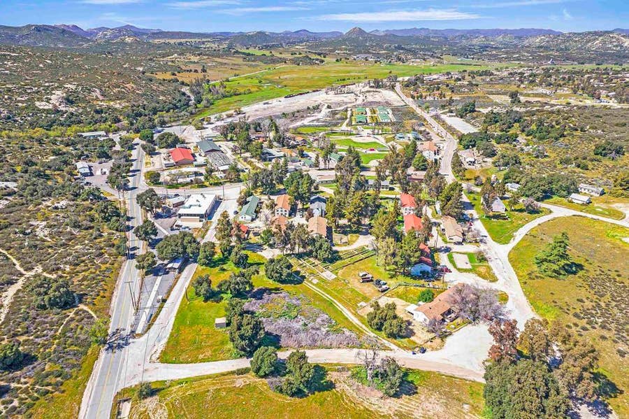 Property photo for 431 Jeb Stuart Road, Campo, CA