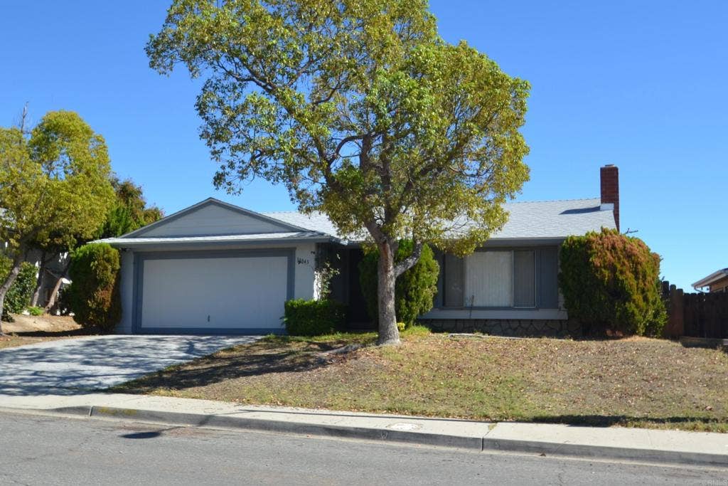 10343 Woodwayne Drive, Santee, CA 92071 10343 Woodwayne Drive, Santee, CA 92071