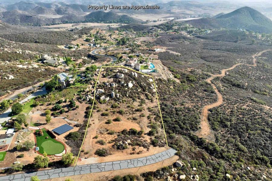 Property photo for 14885 Ufano Drive, Jamul, CA