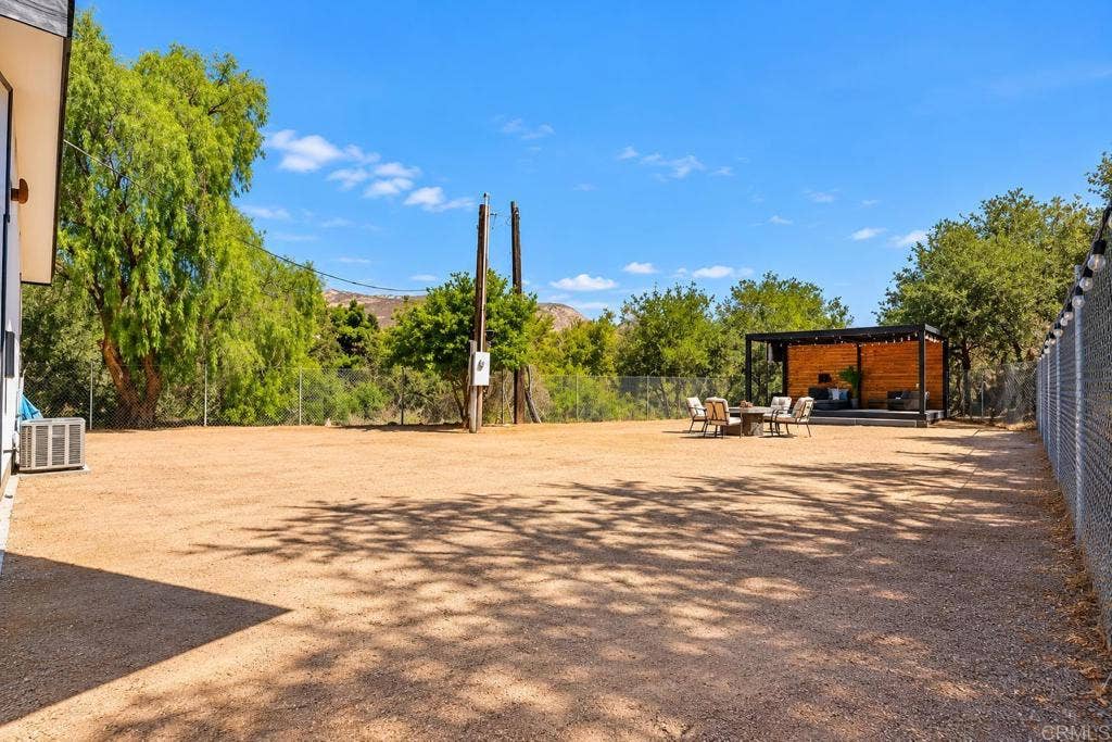 1020 Silverbrook Drive, El Cajon, CA 92019 1020 Silverbrook Drive, El Cajon, CA 92019
