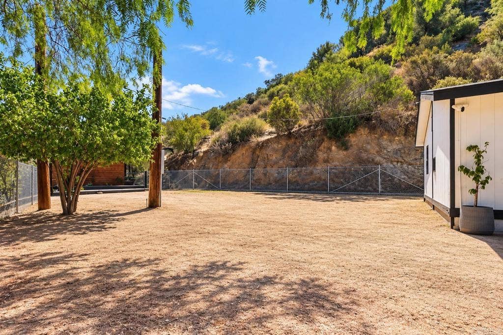 1020 Silverbrook Drive, El Cajon, CA 92019 1020 Silverbrook Drive, El Cajon, CA 92019