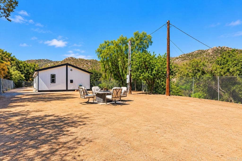1020 Silverbrook Drive, El Cajon, CA 92019 1020 Silverbrook Drive, El Cajon, CA 92019