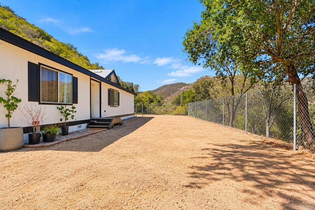 1020 Silverbrook Drive, El Cajon, CA 92019 1020 Silverbrook Drive, El Cajon, CA 92019