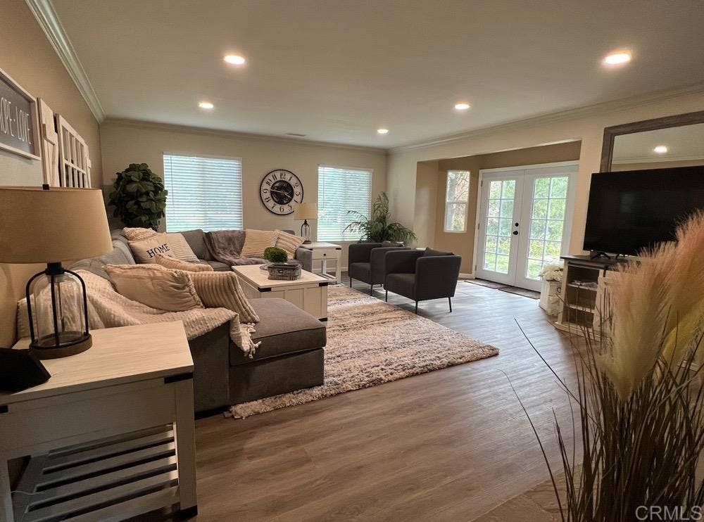 Living Room - BRIDAL SUITE