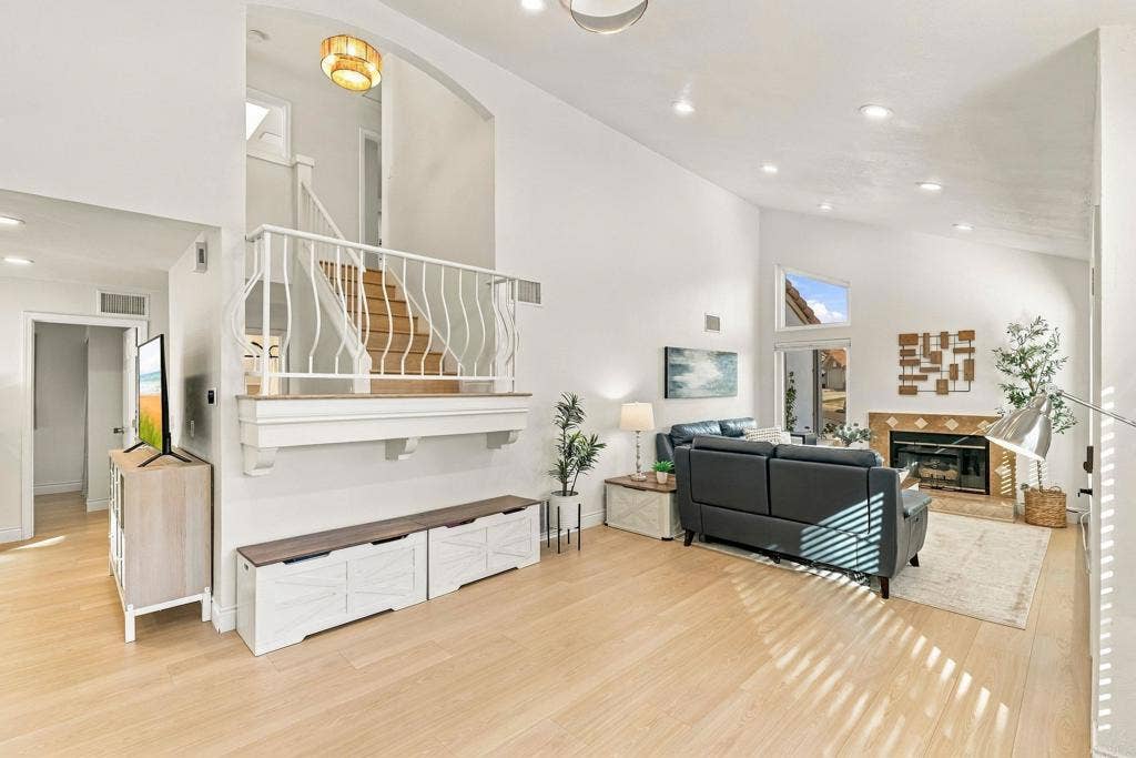 2343 Fair Oak Ct, Escondido, CA 92026