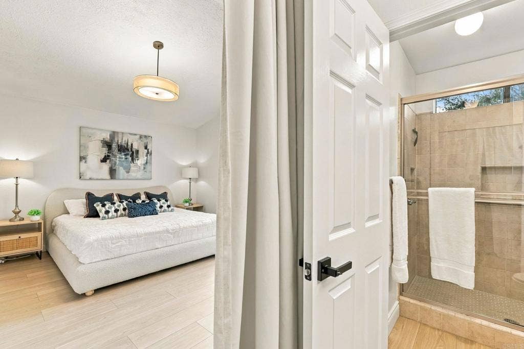 2343 Fair Oak Ct, Escondido, CA 92026