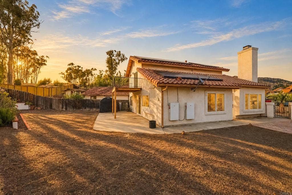 2343 Fair Oak Ct, Escondido, CA 92026
