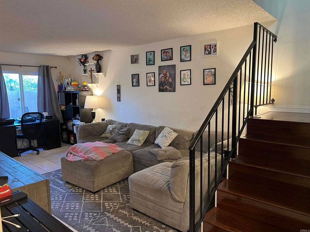 1908 Hawaii, West Covina, CA 91792 1908 Hawaii, West Covina, CA 91792