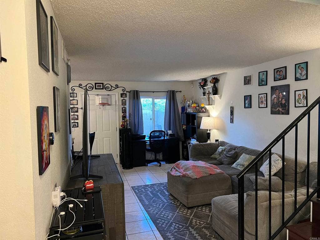 1908 Hawaii, West Covina, CA 91792 1908 Hawaii, West Covina, CA 91792